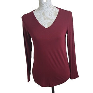 Tahari burgandy long sleeve modal and spandex top, size XS